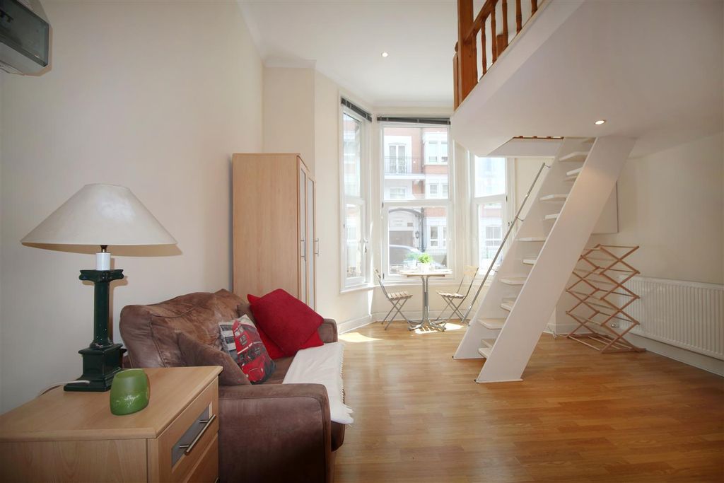 Property photo 2 of 5