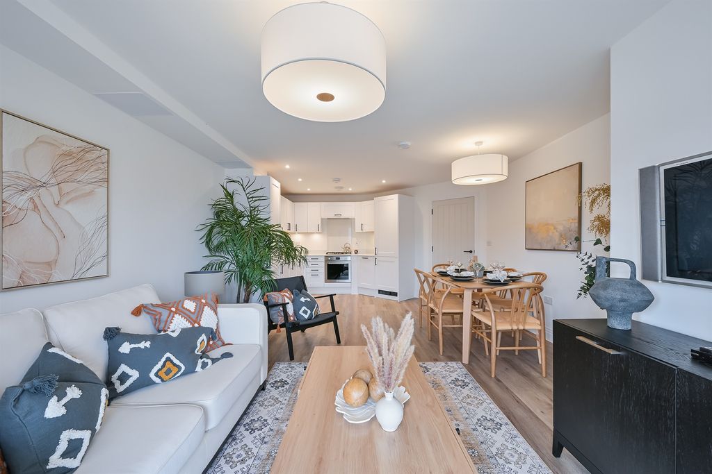 Property photo 3 of 19