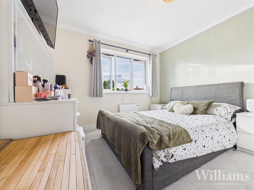 Property photo 2 of 12 Cam02861G0-Pr0441-Still004.Jpg