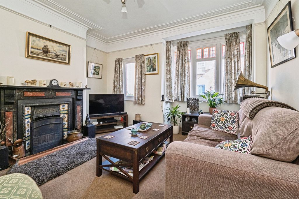 Property photo 2 of 16