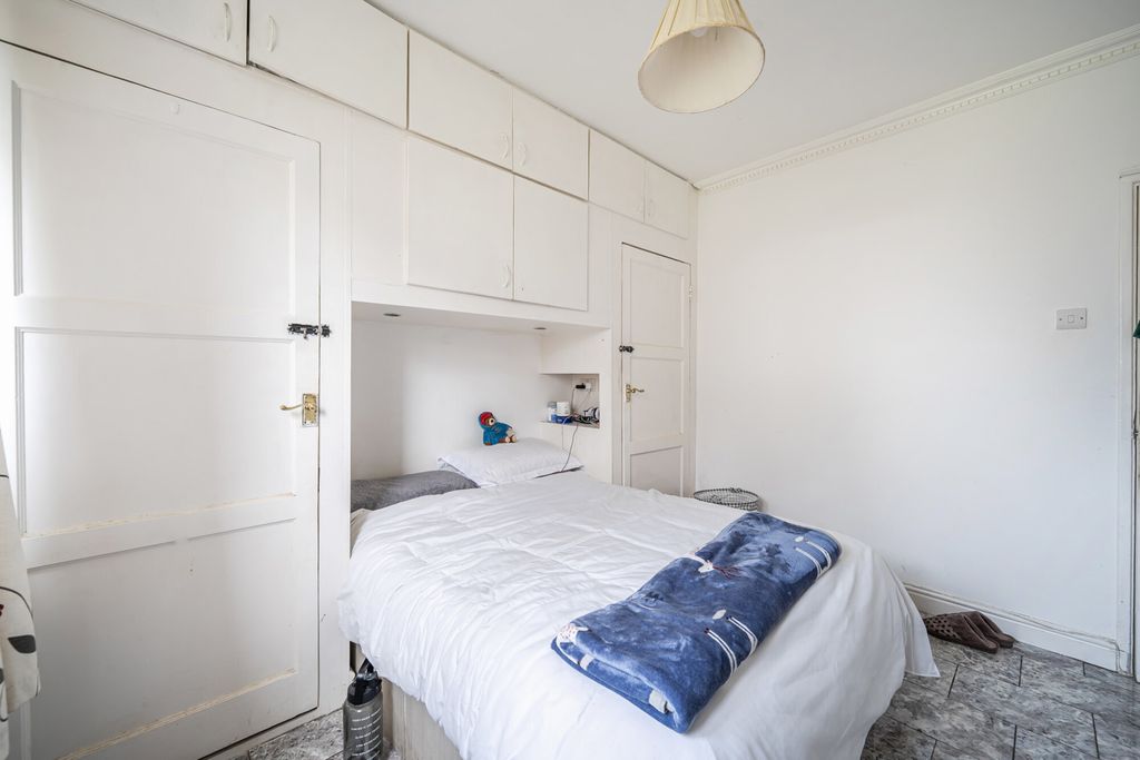 Property photo 3 of 15 1433732-4-69c14Be...