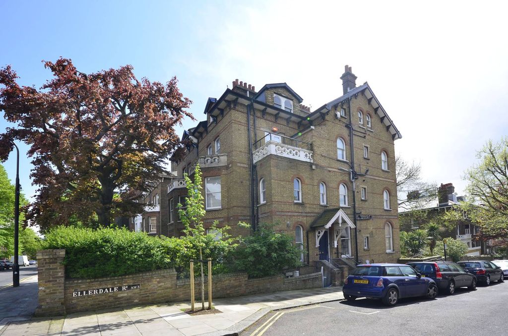 Property photo 2 of 13