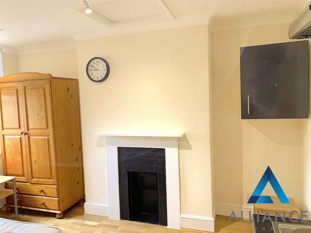 Property photo 3 of 4 Picture No. 08