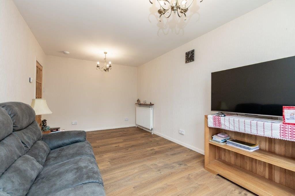 Property photo 3 of 19 Photo 3