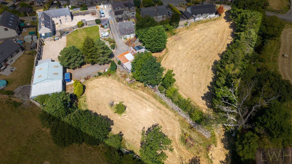 Property photo 2 of 24 Pen Y Don