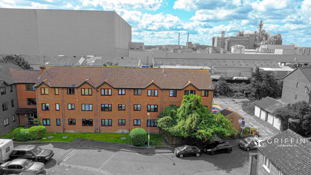 Property photo 1 of 11 1Dji0875