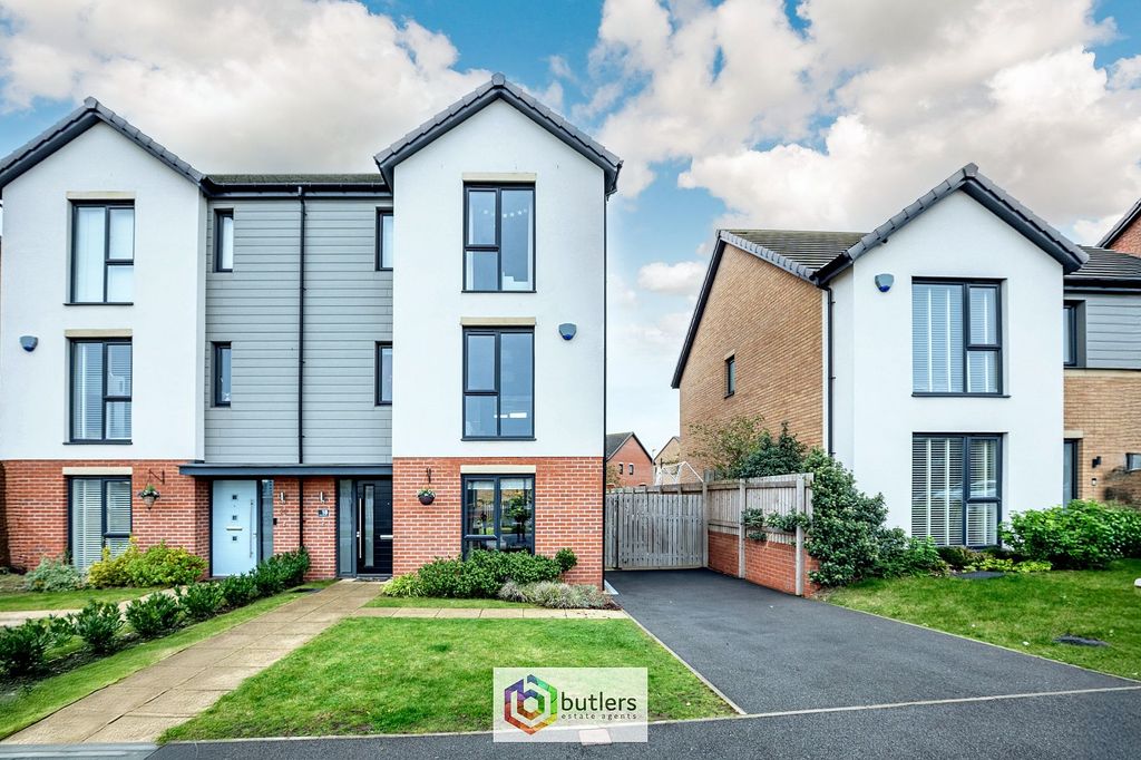 Property photo 1 of 36