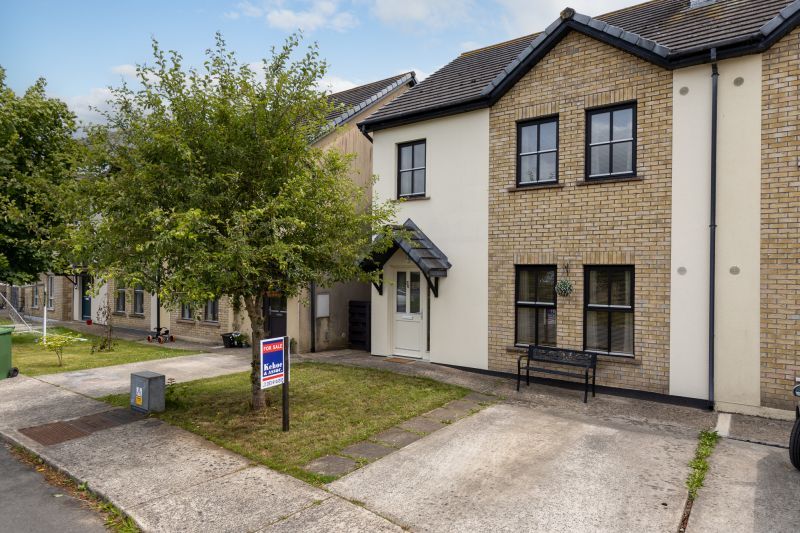 Property photo 1 of 27