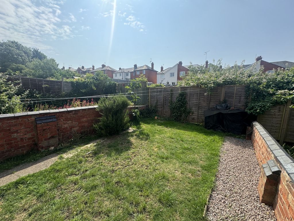 Property photo 3 of 12 Garden