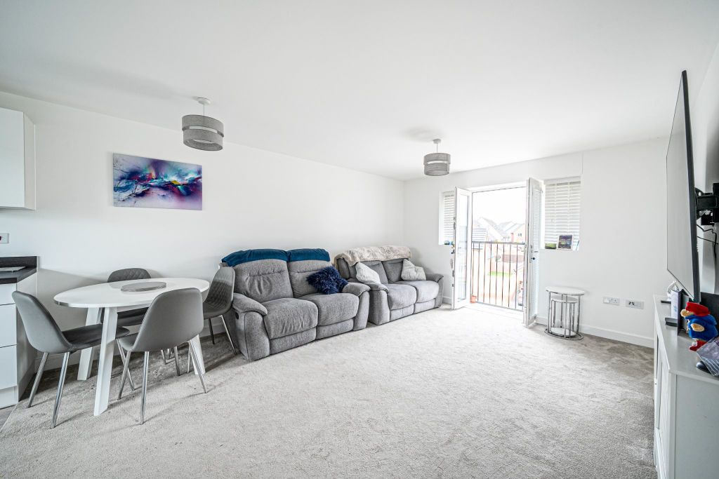 Property photo 2 of 16 695068_1_018