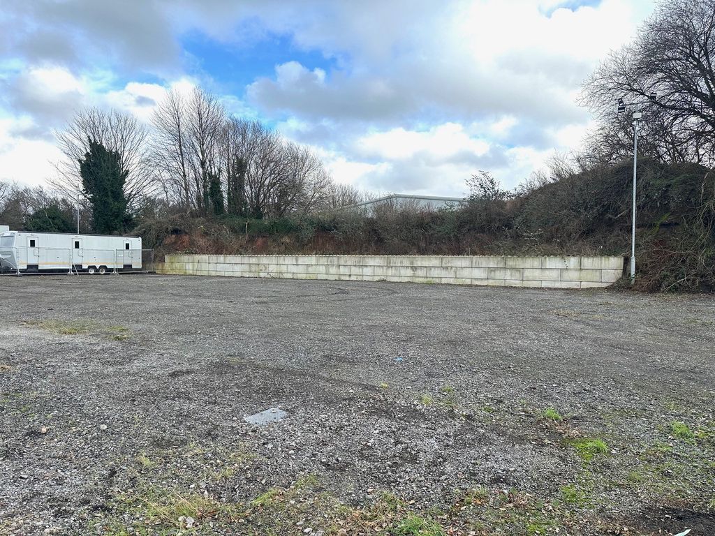 Property photo 2 of 4