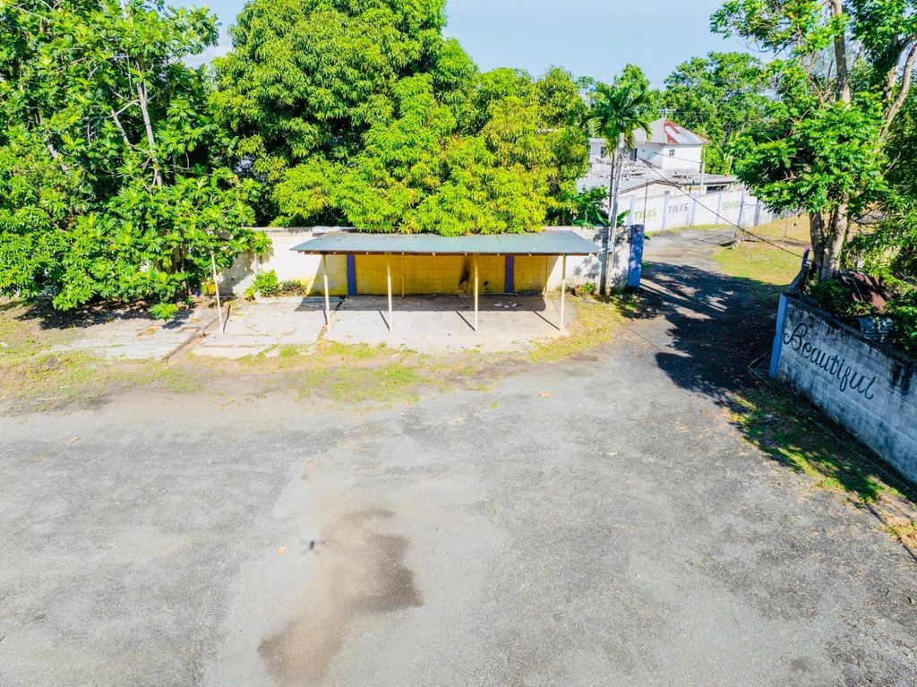 Property photo 2 of 7