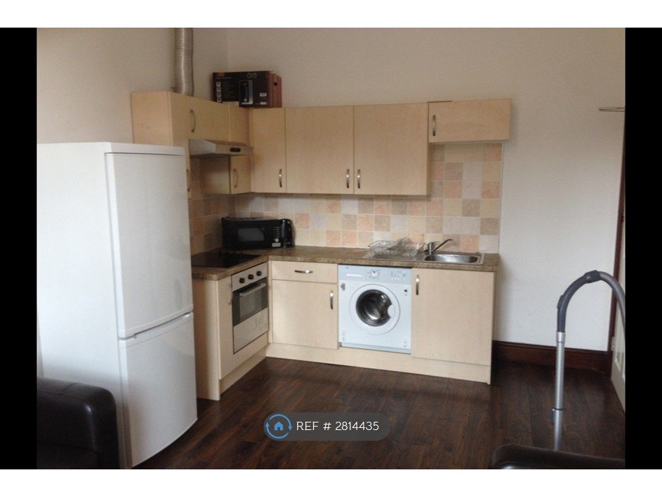 Property photo 1 of 9 Kitchen