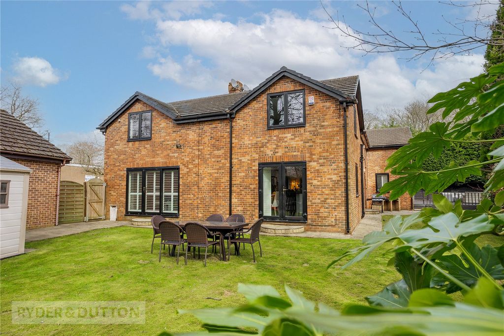 Property photo 2 of 30 Rear Garden