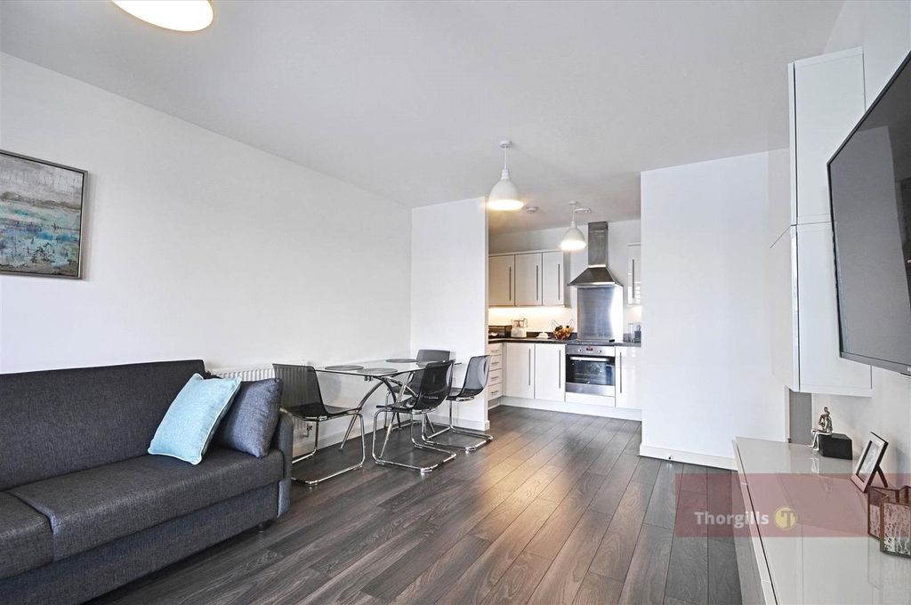 Property photo 3 of 8 Picture No. 03