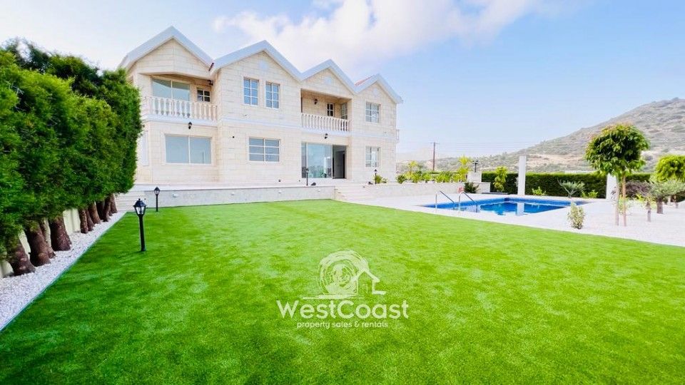 Property photo 1 of 25