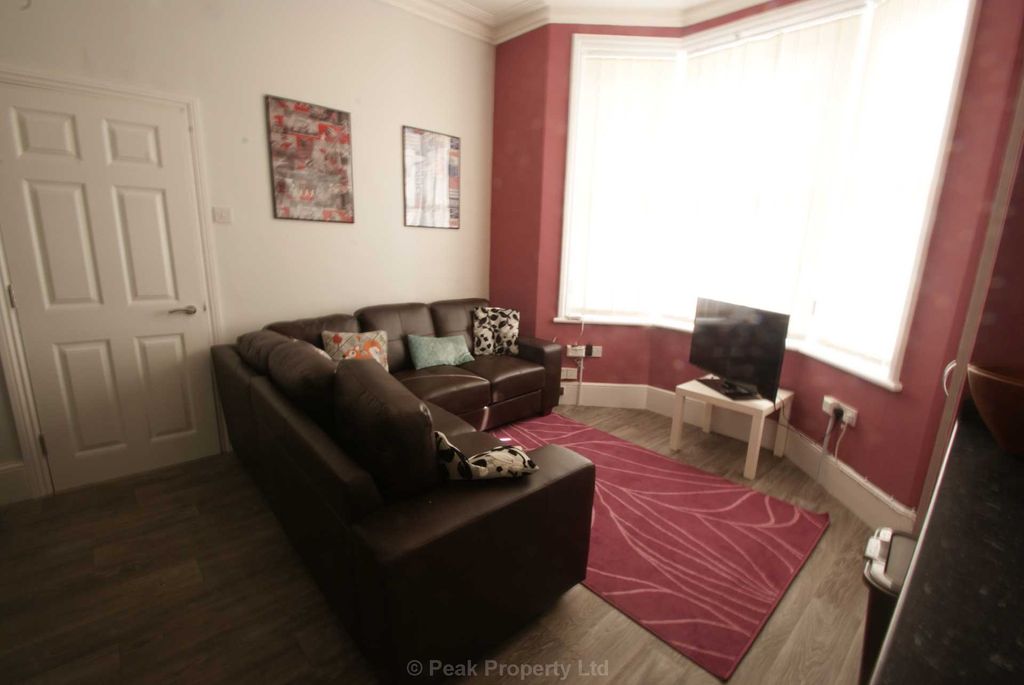 Property photo 2 of 5