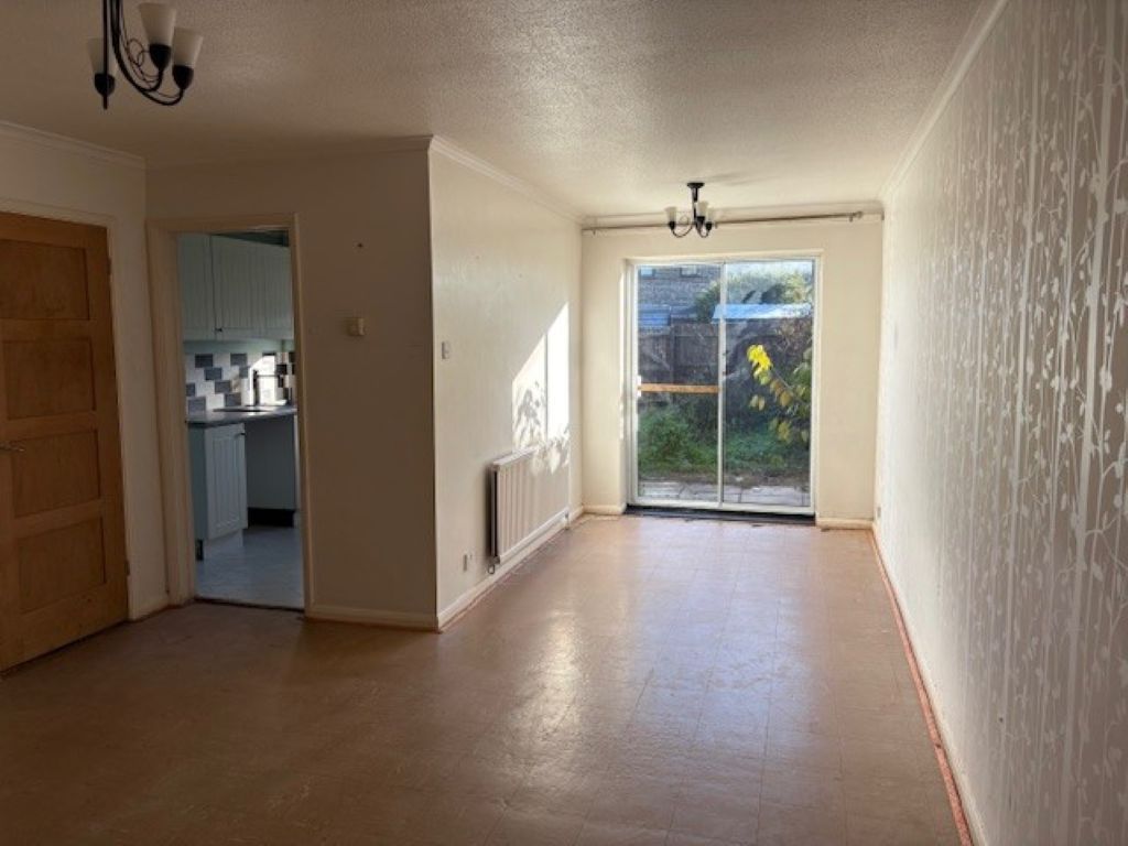 Property photo 2 of 27