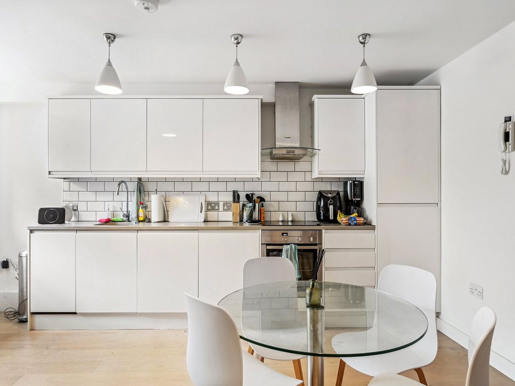 Property photo 3 of 7 Rupert St