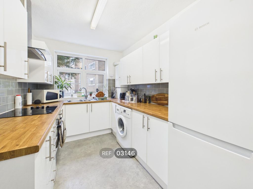 Property photo 2 of 14 Kitchen
