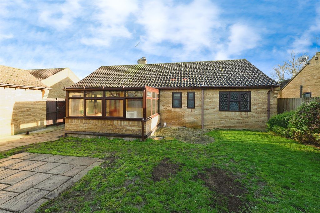 Property photo 2 of 20