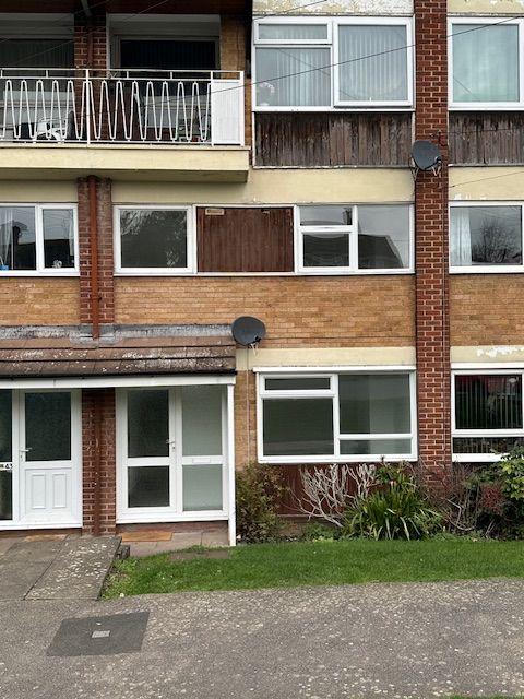 Property photo 1 of 9 Front