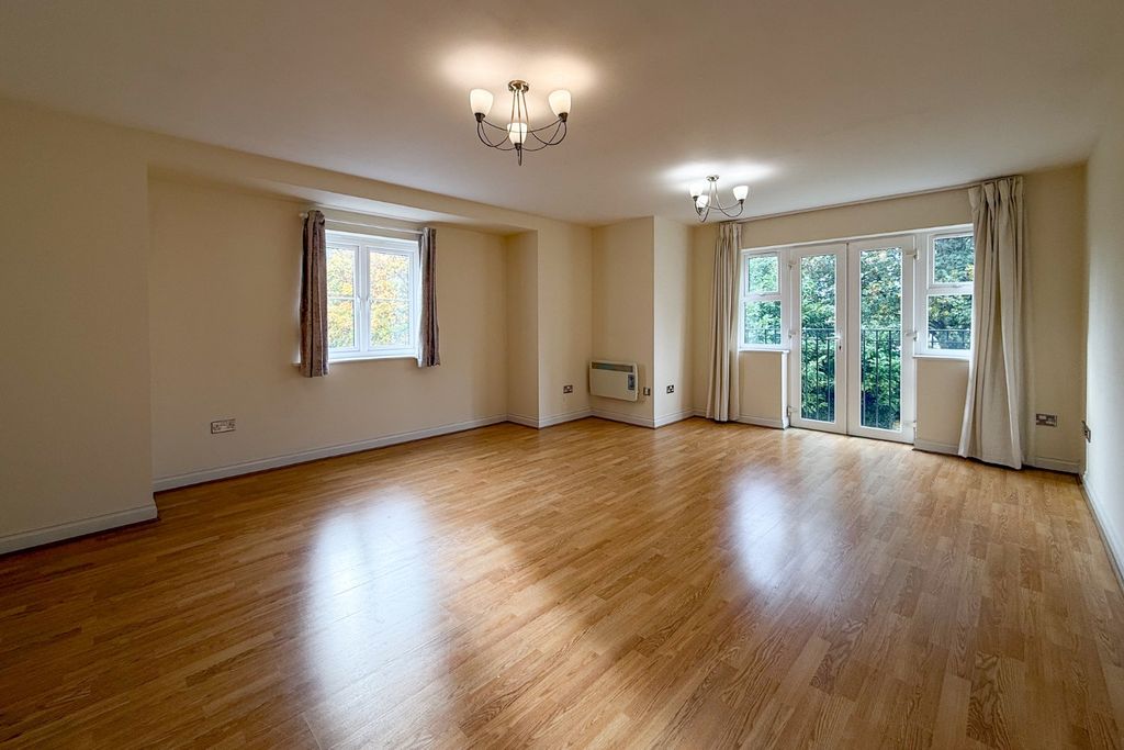 Property photo 2 of 14 4591744