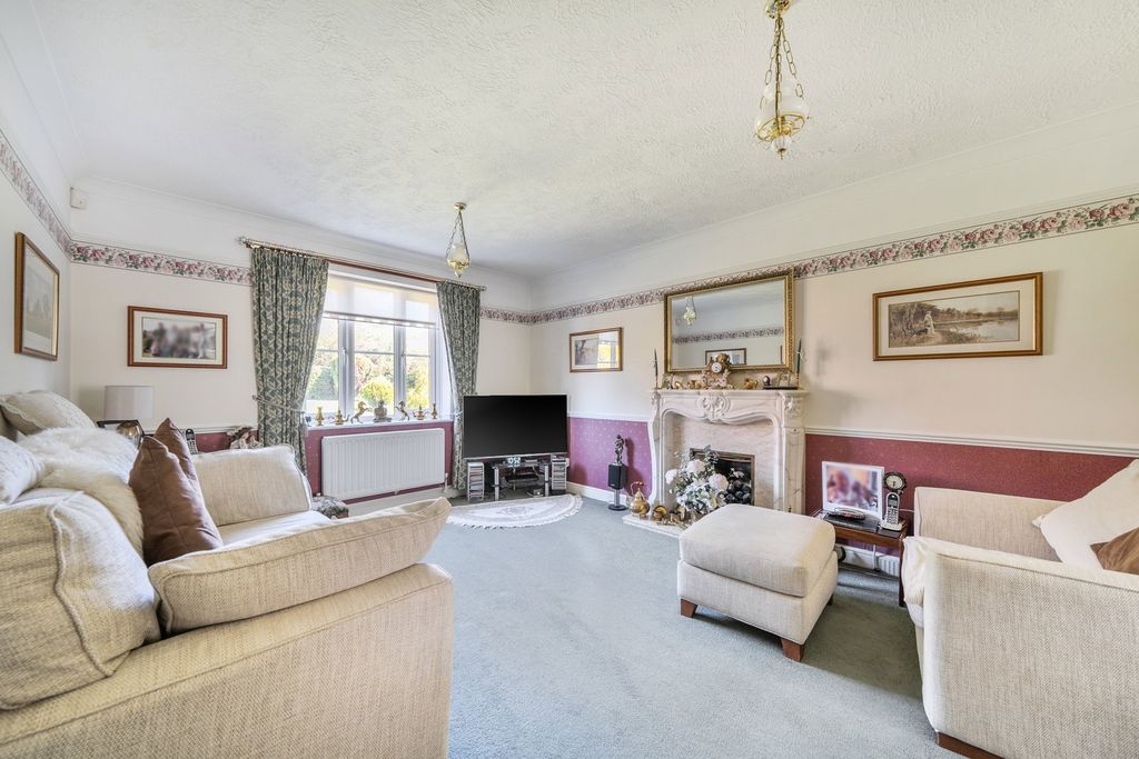 Property photo 3 of 22