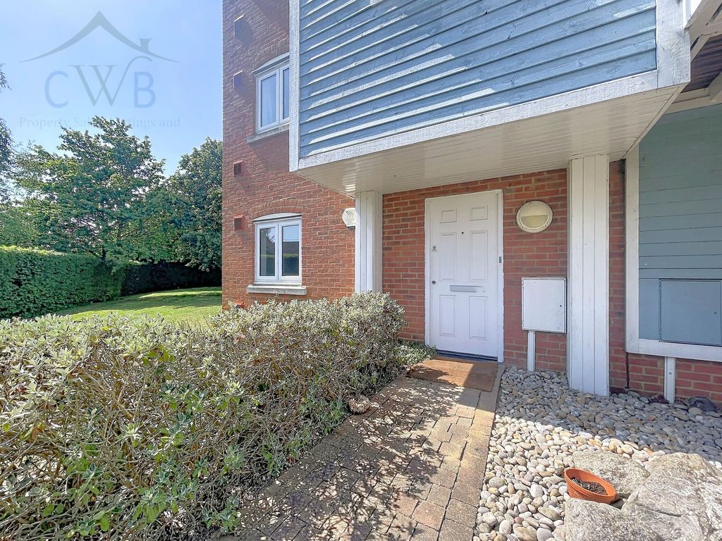 Property photo 2 of 12