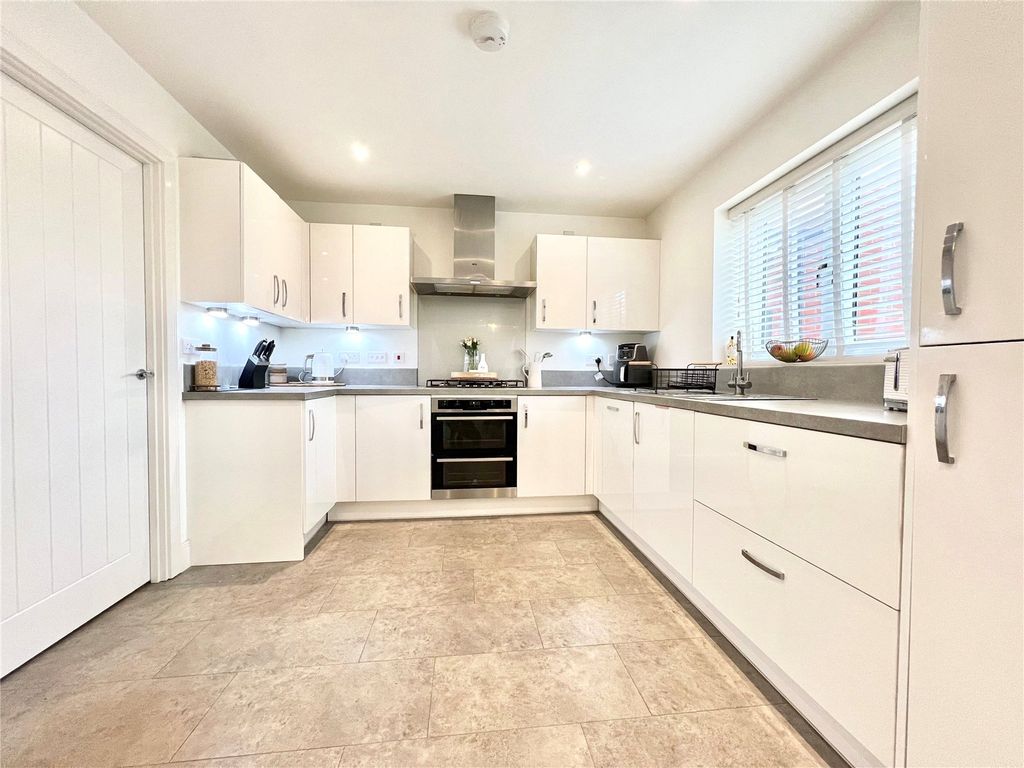 Property photo 2 of 30 Picture No. 28