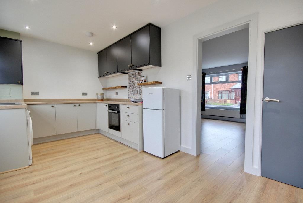 Property photo 3 of 11 Img_0010-Img_0012_Lzn.Jpg