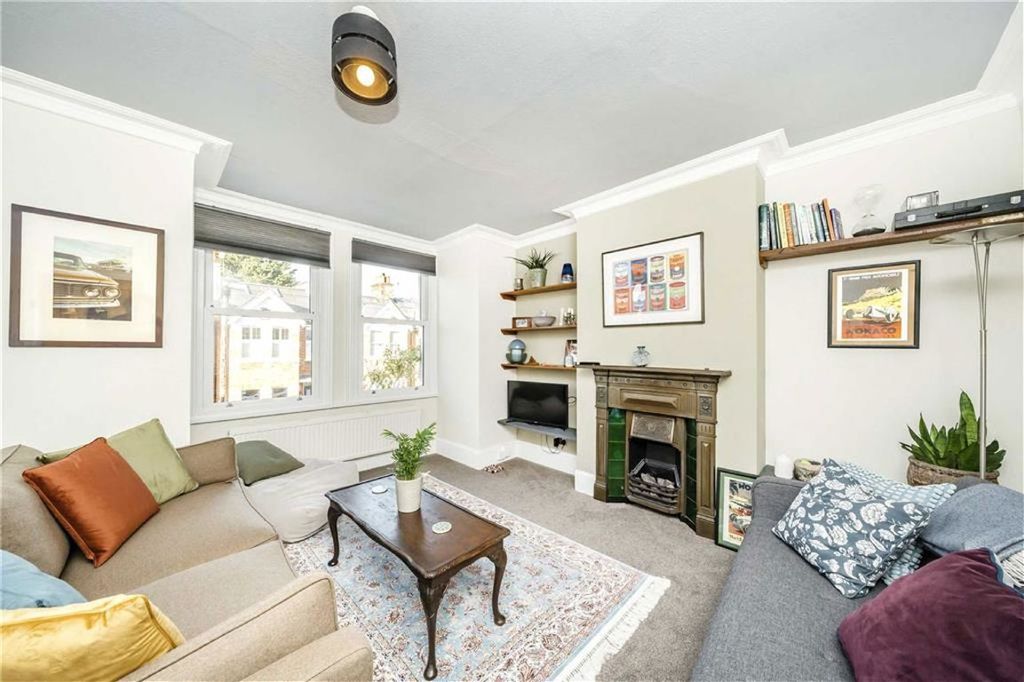 Property photo 2 of 6