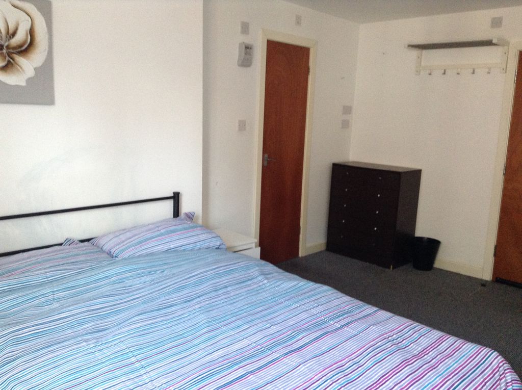 Property photo 3 of 4