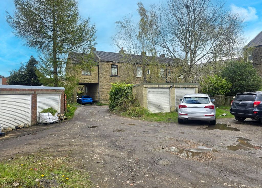 Property photo 2 of 2