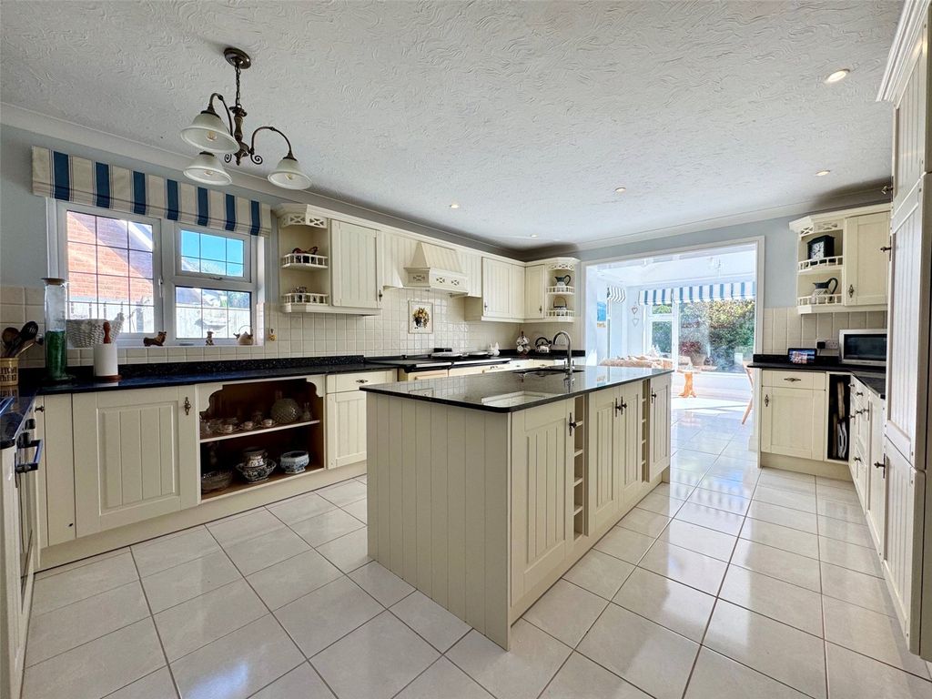 Property photo 3 of 25 Picture No. 04