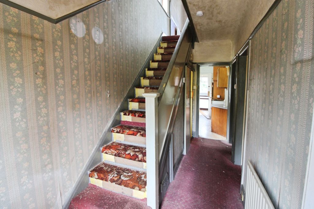 Property photo 2 of 18 Photo 11