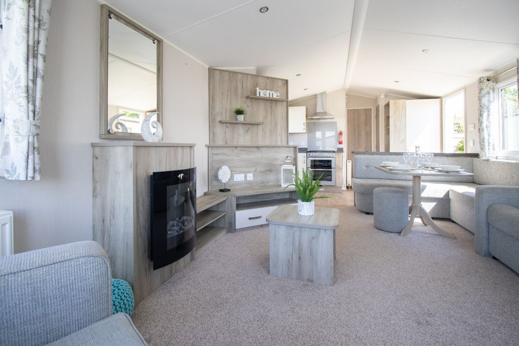 Property photo 3 of 8 2391712