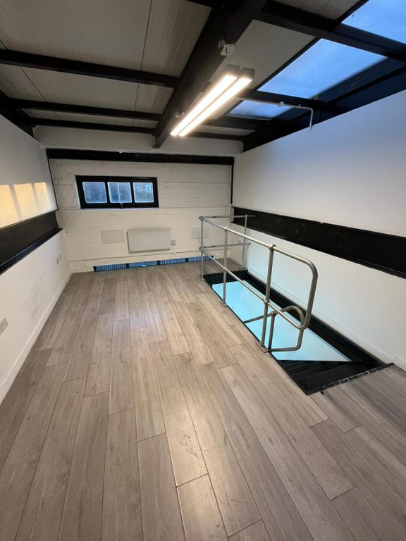 Property photo 3 of 5