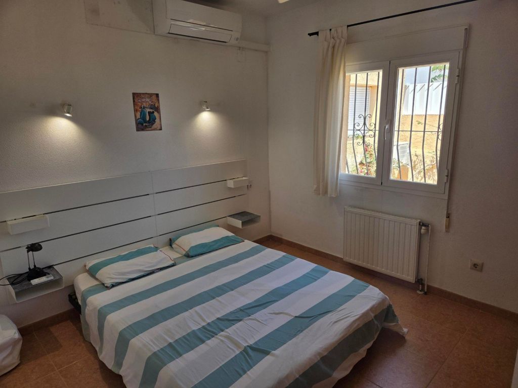 Property photo 2 of 49