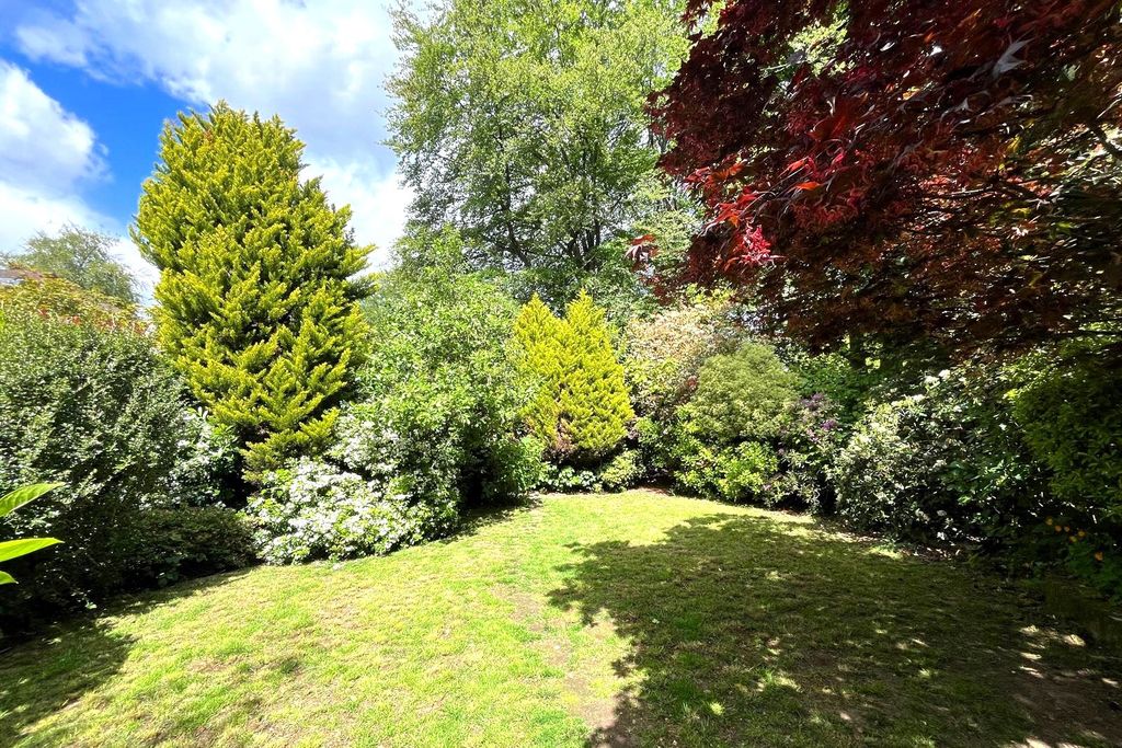 Property photo 2 of 17 Picture No. 20