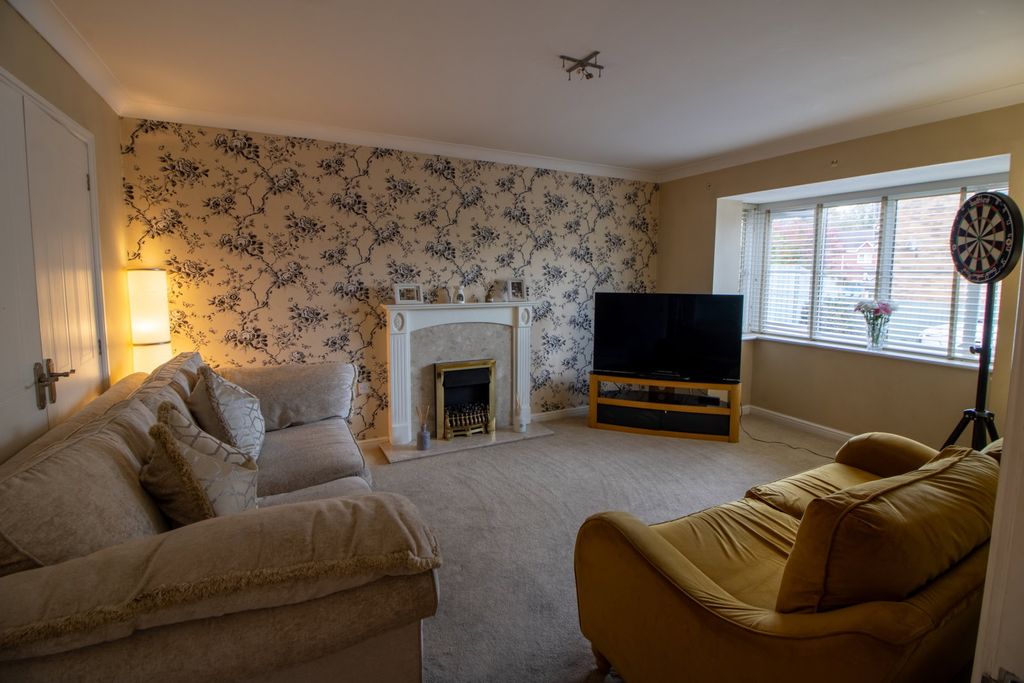 Property photo 2 of 48