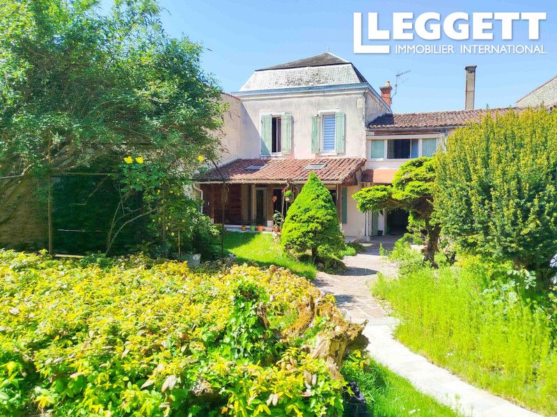 Property photo 2 of 10