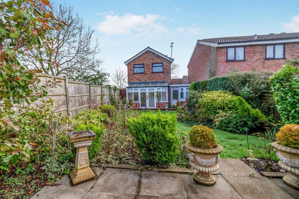 Property photo 2 of 18