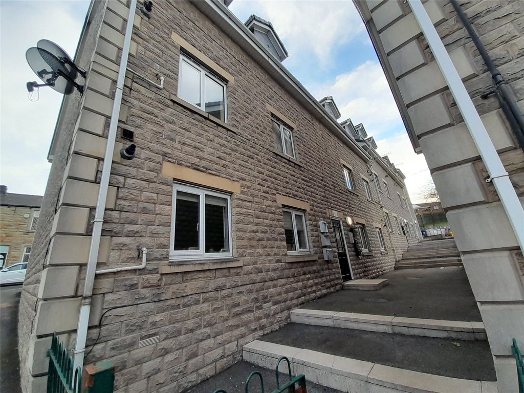 Property photo 2 of 13 Picture No. 12