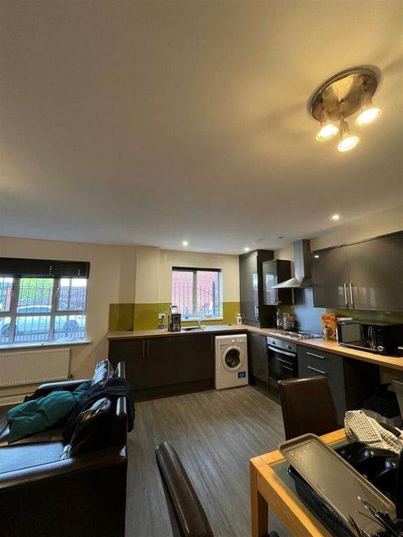 Property photo 2 of 7