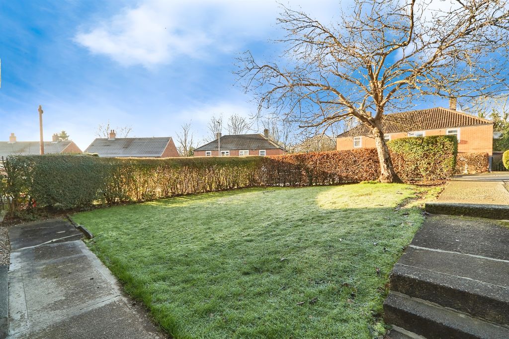 Property photo 2 of 14