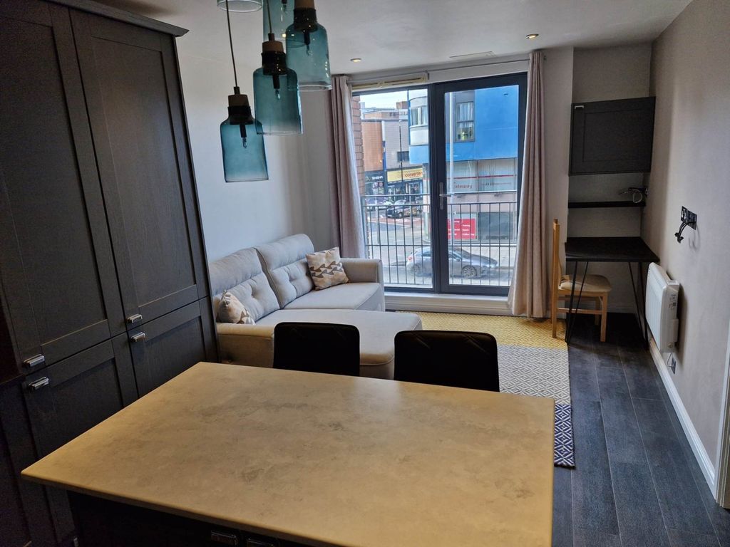 Property photo 2 of 10