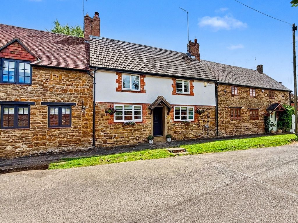 Property photo 1 of 51 5276533