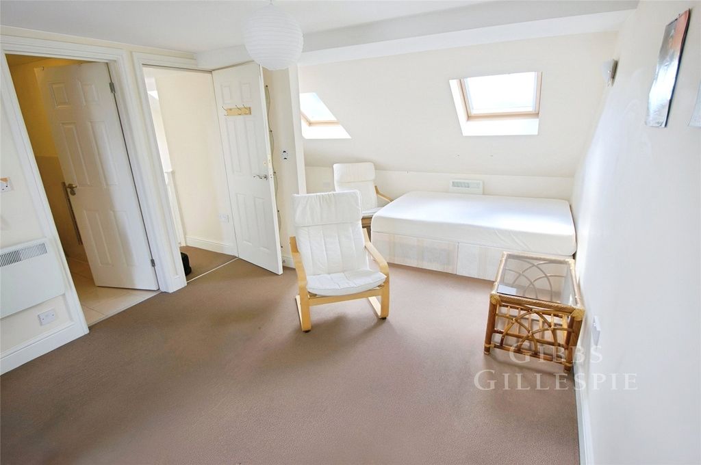 Property photo 1 of 5 Picture No. 05