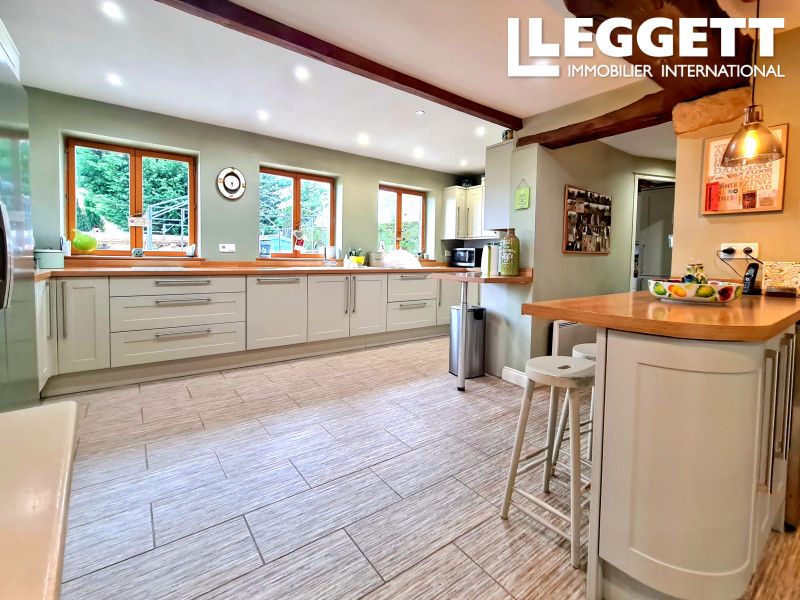 Property photo 3 of 10